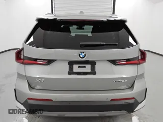 2023 BMW X1 xDrive28i with VIN WBX73EF00P5X84545, listed as a Copart auction lot 49742915 with 26,905 mi miles and Clean Title. Bid and sale history available at DreamBid. Image 6.