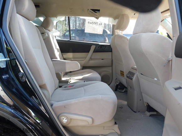 2008 Toyota Highlander with VIN JTEDS41A182054977, listed as a IAAI auction lot 41755569 with 1 mi miles. Bid and sale history available at carsss.com. Image 8.
