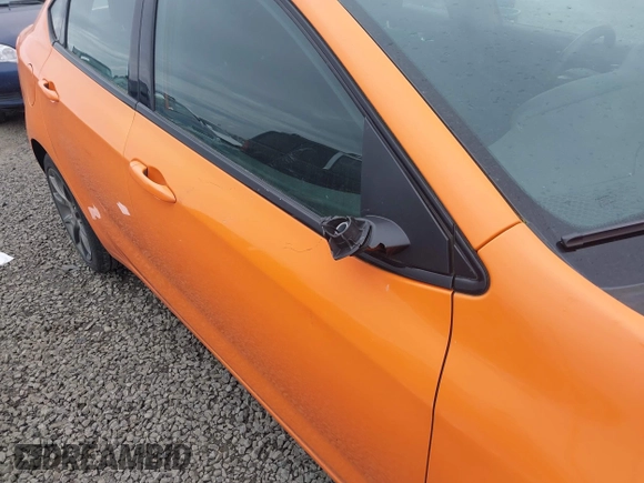 2013 Dodge Dart SXT with VIN 1C3CDFBA7DD310174, listed as a IAAI auction lot 41986493 with 183,390 mi miles and . Bid and sale history available at carsss.com. Image 12.