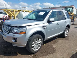 2013 Land Rover LR2 HSE Lux z VIN SALFT2BG6DH364284, wystawiony jako IAAI lot #42162205 z przebiegiem 75 983 mil mil oraz . Historia ofert i sprzedaży dostępna na DreamBid. Obrazek 2.