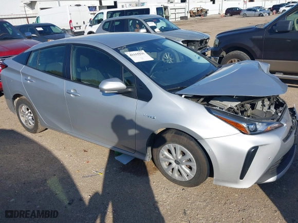 2022 Toyota Prius L Eco with VIN JTDKAMFU5N3189130, listed as a IAAI auction lot 41155935 with 44,253 mi miles. Bid and sale history available at carsss.com. Image 1.