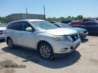 2014 Nissan Pathfinder Platinum with VIN 5N1AR2MM5EC689313, listed as a IAAI auction lot 41939301 with 172,307 mi miles. Bid and sale history available at carsss.com. Image 1.