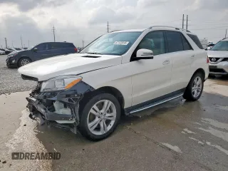 2013 Mercedes-Benz M 350 z VIN 4JGDA5JB7DA252092, wystawiony jako Copart lot #57122915 z przebiegiem 71 502 mil mil oraz Szkoda całkowita • Salvage title. Historia ofert i sprzedaży dostępna na DreamBid. Obrazek 1.