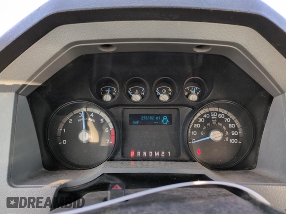 2012 Ford F-350 XL with VIN 1FT8X3B6XCED08530, listed as a Copart auction lot 81821204 with 296,182 mi miles and Salvage title. Bid and sale history available at DreamBid. Image 9.