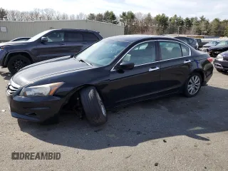 2012 Honda Accord EX-L z VIN 1HGCP3F81CA028624, wystawiony jako Copart lot #51926855 z przebiegiem 371 013 mil mil oraz Czysty tytuł • Clean title. Historia ofert i sprzedaży dostępna na DreamBid. Obrazek 1.