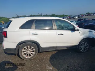 2014 Kia Sorento EX with VIN 5XYKU4A70EG431214, listed as a IAAI auction lot 42231124 with 99,275 mi miles and . Bid and sale history available at DreamBid. Image 13.