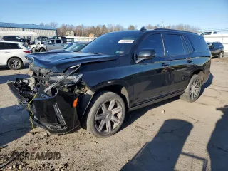 2021 Cadillac Escalade Sport Platinum z VIN 1GYS4GKL8MR263409, wystawiony jako Copart lot #45634055 z przebiegiem 46 790 mil mil oraz Szkoda całkowita • Salvage title. Historia ofert i sprzedaży dostępna na DreamBid. Obrazek 1.