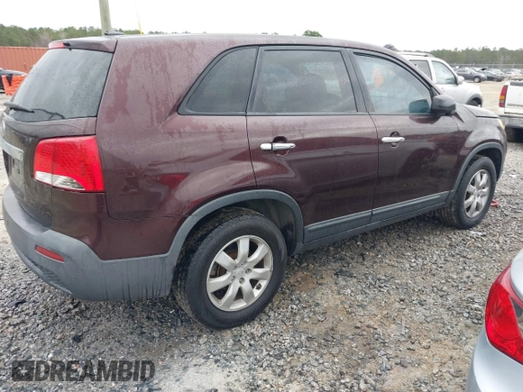 2011 Kia Sorento LX with VIN 5XYKT3A14BG083826, listed as a IAAI auction lot 41549754 with 216,831 mi miles. Bid and sale history available at carsss.com. Image 4.