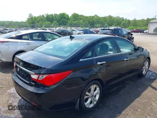 2011 Hyundai Sonata Limited z VIN 5NPEC4AC0BH307560, wystawiony jako IAAI lot #42155886 z przebiegiem 214 978 mil mil oraz . Historia ofert i sprzedaży dostępna na DreamBid. Obrazek 4.