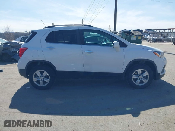 2018 Chevrolet Trax LT with VIN 3GNCJPSB7JL237890, listed as a IAAI auction lot 41771743 with 66,812 mi miles. Bid and sale history available at carsss.com. Image 13.