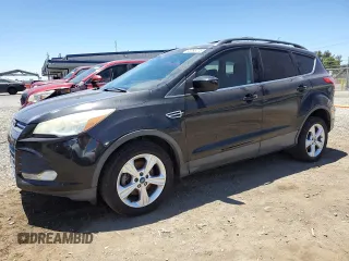 2013 Ford Escape SE with VIN 1FMCU0GX2DUC15734, listed as a Copart auction lot 63088075 with 132,322 mi miles and Clean title. Bid and sale history available at DreamBid. Image 1.