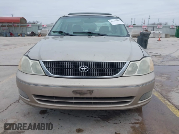 2000 Toyota Avalon XL with VIN 4T1BF28B0YU024842, listed as a IAAI auction lot 41630268 with 260,586 mi miles and . Bid and sale history available at DreamBid. Image 12.