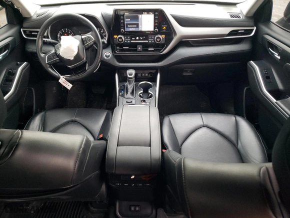 2020 Toyota Highlander XLE with VIN 5TDHZRBH1LS036538, listed as a Copart auction lot 46052625 with 117,597 mi miles and Salvage Title. Bid and sale history available at carsss.com. Image 8.
