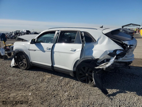 2022 Volkswagen Atlas Cross Sport 3.6L V6 SE w/Technology with VIN 1V2HE2CA0NC212163, listed as a Copart auction lot 87112484 with 36,615 mi miles and Salvage Title. Bid and sale history available at carsss.com. Image 2.