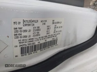 2006 Chrysler Town & Country Touring z VIN 2A4GP54L76R915853, wystawiony jako IAAI lot #42361966 z przebiegiem 250 782 mil mil oraz . Historia ofert i sprzedaży dostępna na DreamBid. Obrazek 9.