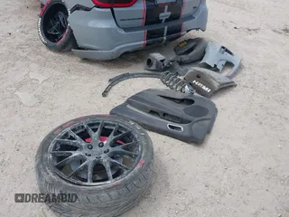 2014 Dodge Durango R/T с VIN 1C4SDHCT1EC560732, выставлен на аукционе IAAI как лот 42036319 с пробегом Не указан миль и . История ставок и продаж доступна на DreamBid. Изображение 11.