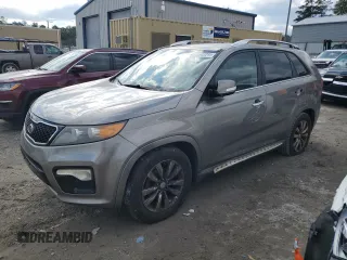 2013 Kia Sorento SX with VIN 5XYKW4A20DG363879, listed as a Copart auction lot 41859545 with 173,543 mi miles and Clean Title. Bid and sale history available at carsss.com. Image 1.