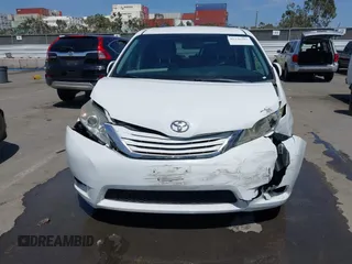 2015 Toyota Sienna LE AAS с VIN 5TDKK3DC6FS574942, выставлен на аукционе IAAI как лот 42336507 с пробегом 58 323 миль миль и . История ставок и продаж доступна на DreamBid. Изображение 12.