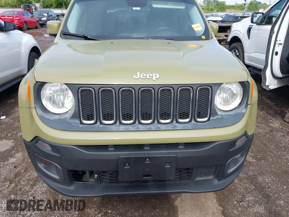 2015 Jeep Renegade Latitude with VIN ZACCJBBT6FPB28081, listed as a IAAI auction lot 42217931 with 212,027 mi miles. Bid and sale history available at carsss.com. Image 12.