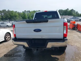 2018 Ford F-250 XL with VIN 1FT7W2BT2JEC44026, listed as a IAAI auction lot 42420391 with 178,970 mi miles and . Bid and sale history available at DreamBid. Image 17.