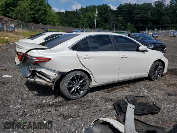 2017 Toyota Camry XLE z VIN 4T1BF1FK0HU388515, wystawiony jako Copart lot #59180025 z przebiegiem 107 443 mil mil oraz Czysty tytuł • Clean title. Historia ofert i sprzedaży dostępna na DreamBid. Obrazek 3.