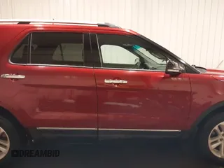 2014 Ford Explorer XLT z VIN 1FM5K8D8XEGA90167, wystawiony jako IAAI lot #41859401 z przebiegiem 126 082 mil mil oraz . Historia ofert i sprzedaży dostępna na DreamBid. Obrazek 14.