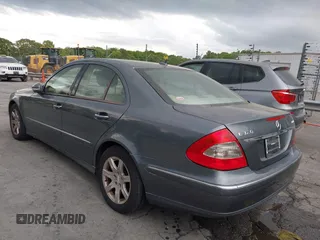 2008 Mercedes-Benz E-Class 3.0L with VIN WDBUF22X78B224919, listed as a IAAI auction lot 42106087 with 274,844 mi miles. Bid and sale history available at carsss.com. Image 3.