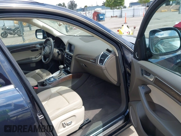 2015 Audi Q5 Premium Plus with VIN WA1LFAFP1FA101082, listed as a IAAI auction lot 42043187 with 116,019 mi miles and . Bid and sale history available at DreamBid. Image 5.