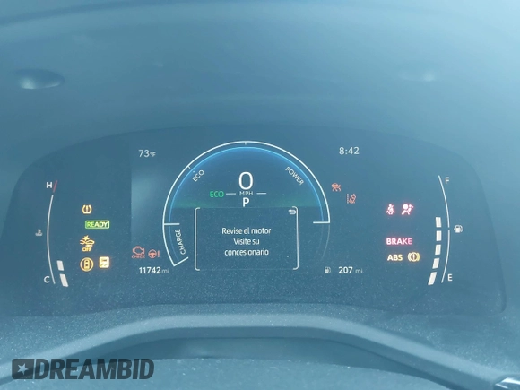 2025 Toyota Camry LE z VIN 4T1DAACK0SU500801, wystawiony jako IAAI lot #42123753 z przebiegiem 11 742 mil mil oraz . Historia ofert i sprzedaży dostępna na DreamBid. Obrazek 7.