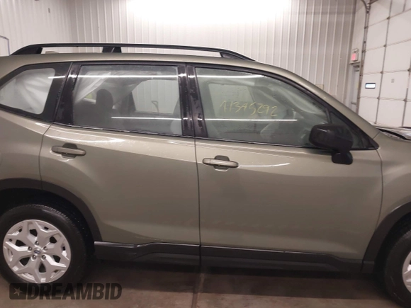 2020 Subaru Forester z VIN JF2SKADC7LH483796, wystawiony jako IAAI lot #41345292 z przebiegiem 53 690 mil mil oraz . Historia ofert i sprzedaży dostępna na DreamBid. Obrazek 14.