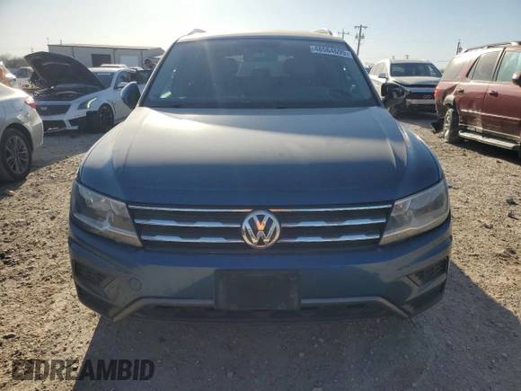 2020 Volkswagen Tiguan S z VIN 3VV1B7AX2LM059587, wystawiony jako Copart lot #48564695 z przebiegiem 178 661 mil mil oraz Czysty tytuł • Clean title. Historia ofert i sprzedaży dostępna na DreamBid. Obrazek 5.
