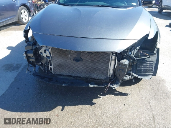 2019 Nissan Maxima SV with VIN 1N4AA6AV0KC360617, listed as a IAAI auction lot 41723765 with 93,691 mi miles and . Bid and sale history available at DreamBid. Image 6.