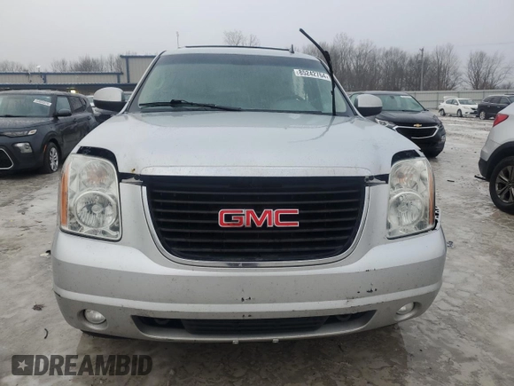 2014 GMC Yukon XL SLT with VIN 1GKS2KE70ER137838, listed as a Copart auction lot 85242764 with 288,821 mi miles and Clean Title. Bid and sale history available at carsss.com. Image 5.