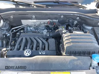 2021 Volkswagen Atlas SE with VIN 1V2KE2CA4MC228516, listed as a IAAI auction lot 41630396 with 53,946 mi miles and . Bid and sale history available at DreamBid. Image 10.
