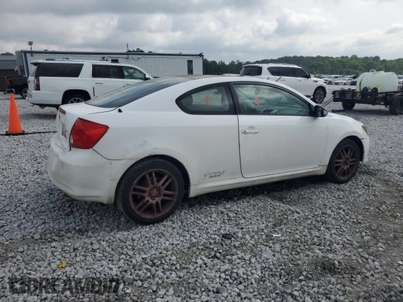 2005 Scion tC z VIN JTKDE177450007075, wystawiony jako Copart lot #57211935 z przebiegiem 205 619 mil mil oraz Szkody całkowita. Historia ofert i sprzedaży dostępna na DreamBid. Obrazek 3.
