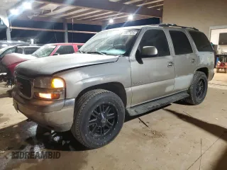 2000 GMC Yukon SLT with VIN 1GKEK13T9YJ130588, listed as a Copart auction lot 84827424 with 383,311 mi miles and Clean Title. Bid and sale history available at carsss.com. Image 1.
