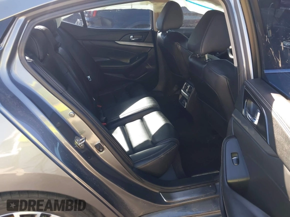 2018 Nissan Maxima SV with VIN 1N4AA6AP1JC370119, listed as a IAAI auction lot 41419190 with 119,881 mi miles. Bid and sale history available at carsss.com. Image 8.
