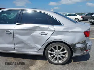 2015 Audi A3 Premium Plus z VIN WAUCCGFF6F1061507, wystawiony jako IAAI lot #42502310 z przebiegiem 131 670 mil mil oraz . Historia ofert i sprzedaży dostępna na DreamBid. Obrazek 17.