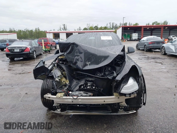 2024 Tesla Model Y с VIN 7SAYGDED5RF046877, выставлен на аукционе IAAI как лот 42237815 с пробегом 45 883 миль миль и . История ставок и продаж доступна на DreamBid. Изображение 12.