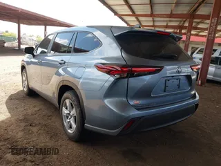 2024 Toyota Highlander LE with VIN 5TDKDRAH3RS051413, listed as a IAAI auction lot 42041267 with 33,210 mi miles and . Bid and sale history available at DreamBid. Image 3.