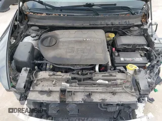 2016 Jeep Cherokee Latitude with VIN 1C4PJLCS2GW190322, listed as a IAAI auction lot 41290901 with 118,513 mi miles. Bid and sale history available at carsss.com. Image 10.