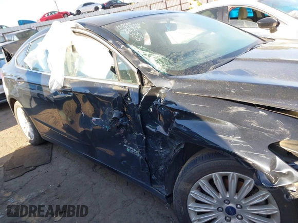 2016 Ford Fusion Energi SE Luxury with VIN 3FA6P0PU5GR373212, listed as a IAAI auction lot 41875297 with 93,049 mi miles. Bid and sale history available at carsss.com. Image 13.