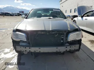 2012 Chrysler 300 Limited z VIN 2C3CCACGXCH204098, wystawiony jako Copart lot #49424685 z przebiegiem 258 888 mil mil oraz Szkoda całkowita • Salvage title. Historia ofert i sprzedaży dostępna na DreamBid. Obrazek 5.