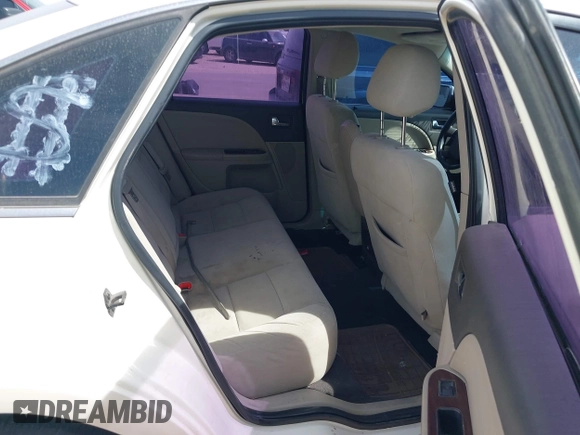 2009 Ford Taurus SEL with VIN 1FAHP24WX9G104546, listed as a IAAI auction lot 42047740 with 111,790 mi miles. Bid and sale history available at carsss.com. Image 8.