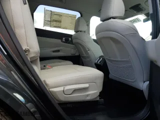 2025 Kia Sorento Hybrid EX with VIN KNDRH4JG3S5307462, listed as a Copart auction lot 81043004 with 25 mi miles and Salvage Title. Bid and sale history available at carsss.com. Image 11.