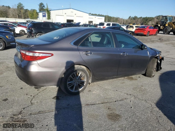 2015 Toyota Camry XLE with VIN 4T1BF1FK1FU083635, listed as a Copart auction lot 48001725 with NaN miles and Salvage Title. Bid and sale history available at carsss.com. Image 3.