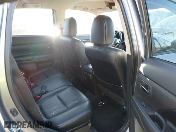 2016 Mitsubishi Outlander SE with VIN JA4AD3A31GZ011852, listed as a IAAI auction lot 40822431 with 118,250 mi miles and . Bid and sale history available at DreamBid. Image 8.