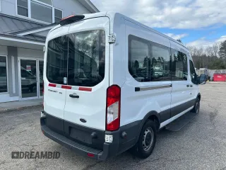 2018 Ford Transit Passenger XL z VIN 1FBZX2CM1JKA87141, wystawiony jako Copart lot #62780235 z przebiegiem 210 850 mil mil oraz Czysty tytuł • Clean title. Historia ofert i sprzedaży dostępna na DreamBid. Obrazek 4.