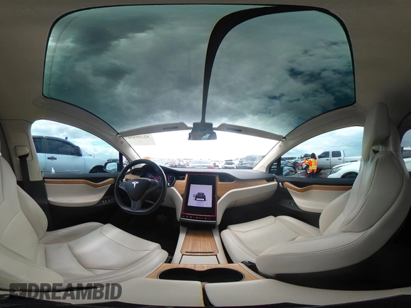 2018 Tesla Model X 75D with VIN 5YJXCBE29JF126629, listed as a IAAI auction lot 42205838 with 47,343 mi miles and . Bid and sale history available at DreamBid. Image 21.