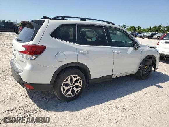 2024 Subaru Forester Premium with VIN JF2SKADCXRH515228, listed as a Copart auction lot 50831225 with 10,681 mi miles and Salvage Title. Bid and sale history available at carsss.com. Image 3.